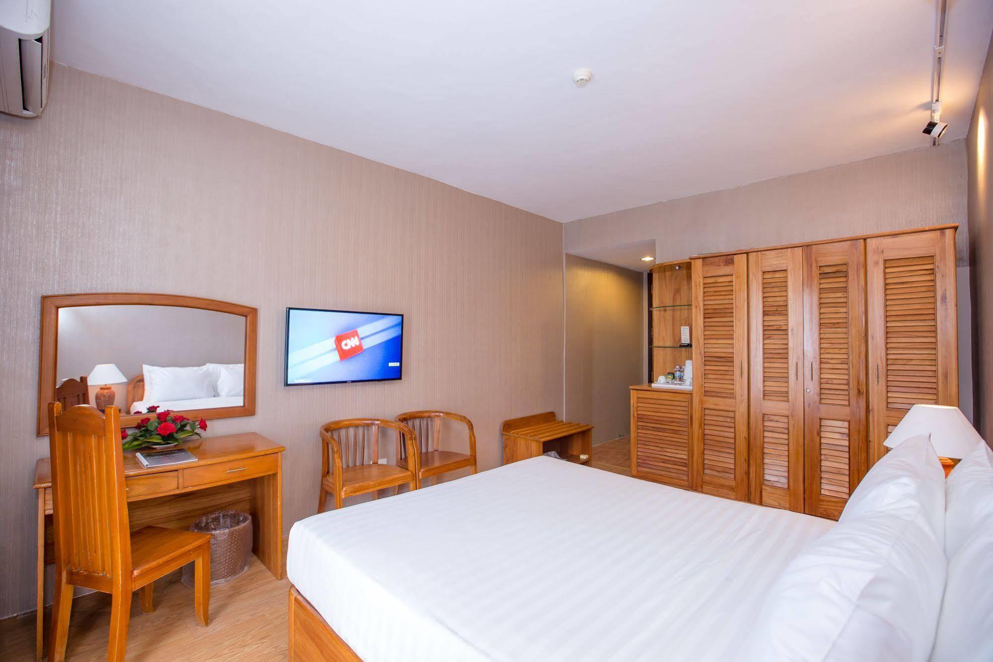 Vien Dong Hotel Нячанг Экстерьер фото